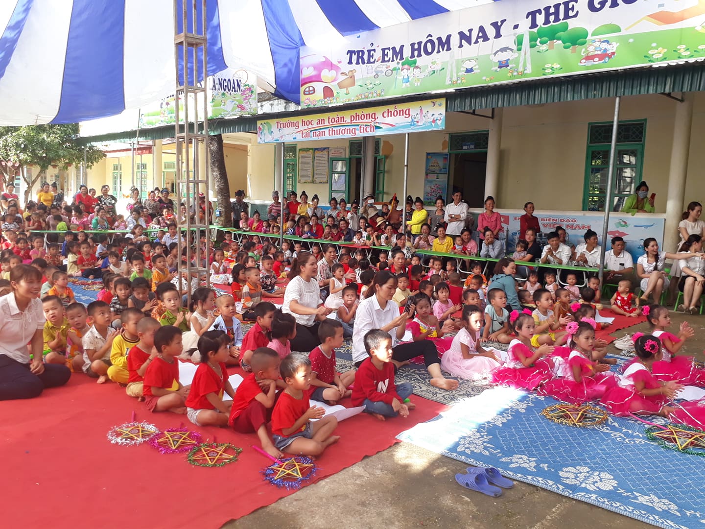 toàn cảnh phía dươi