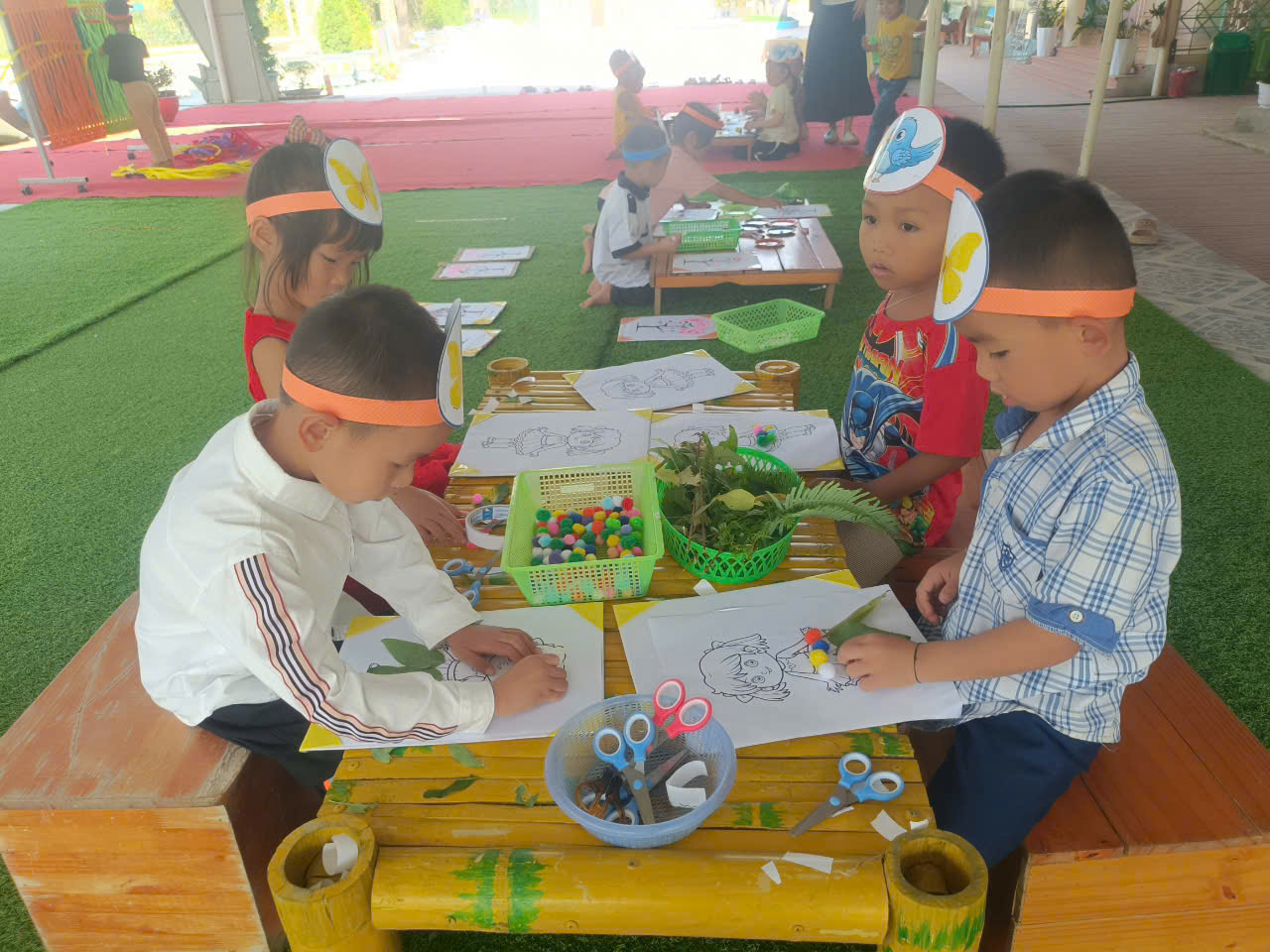 trẻ trải nghiệm